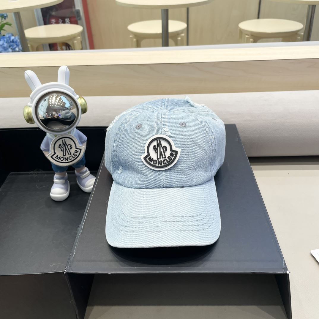 Moncler Caps